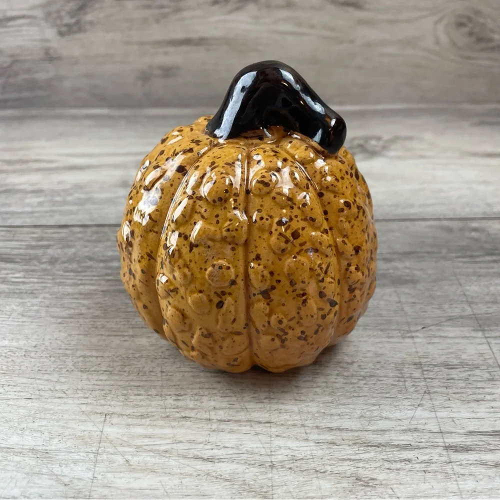 Small Beautiful Fall Halloween Decor Pumpkin 4” Tall Orange Brown Excellent